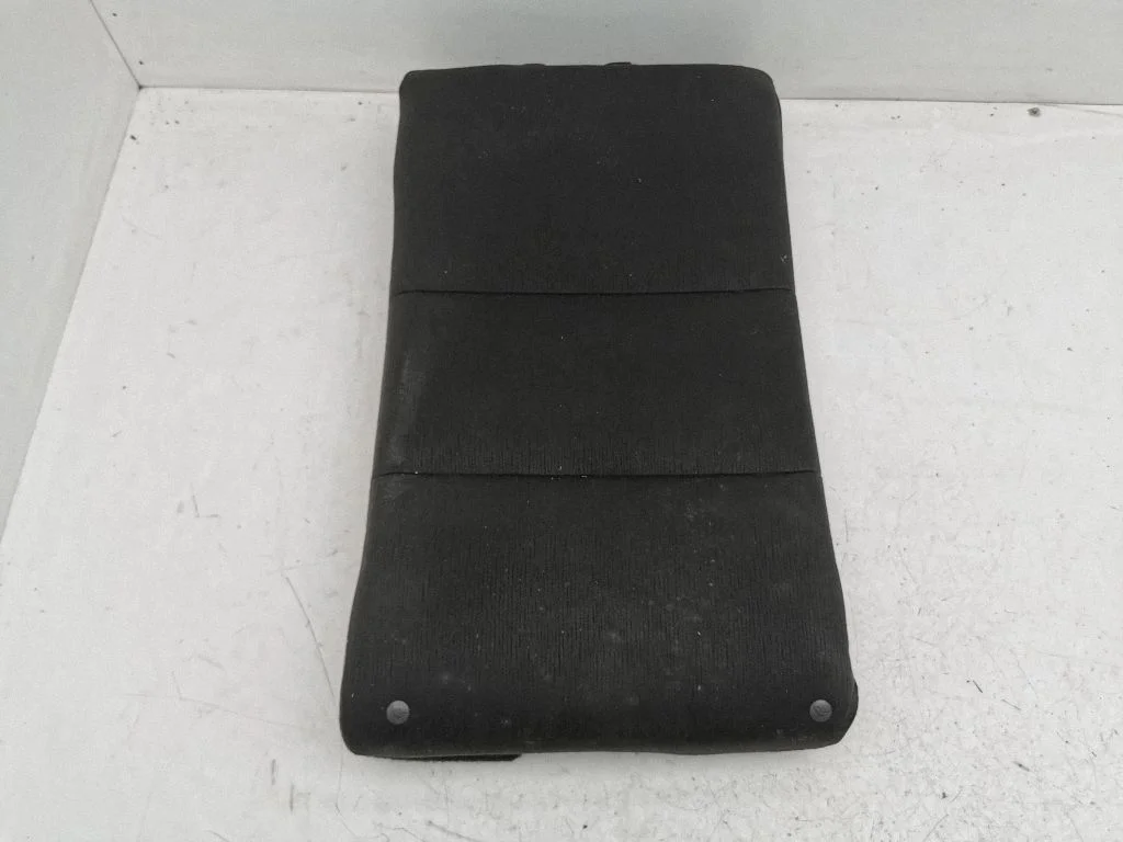 Rear seat – right