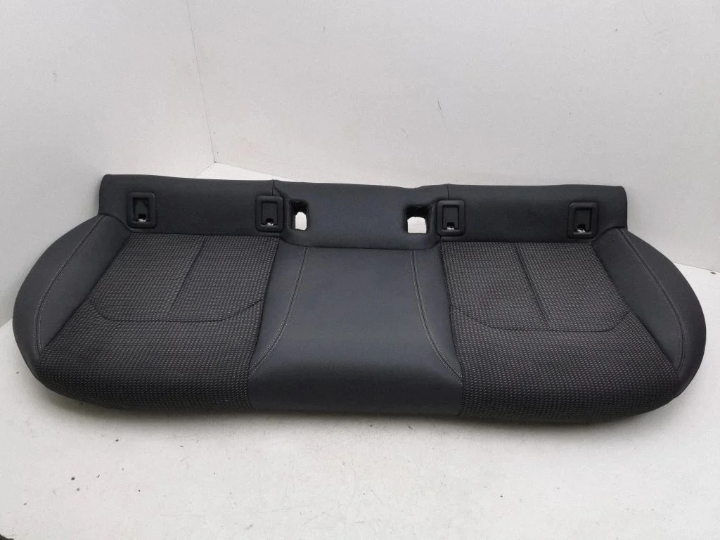 Rear seat – Audi A1 (2018-)