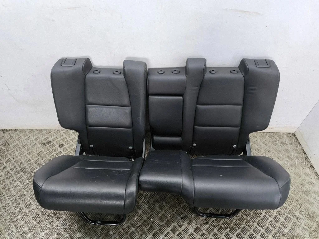 Rear seat
