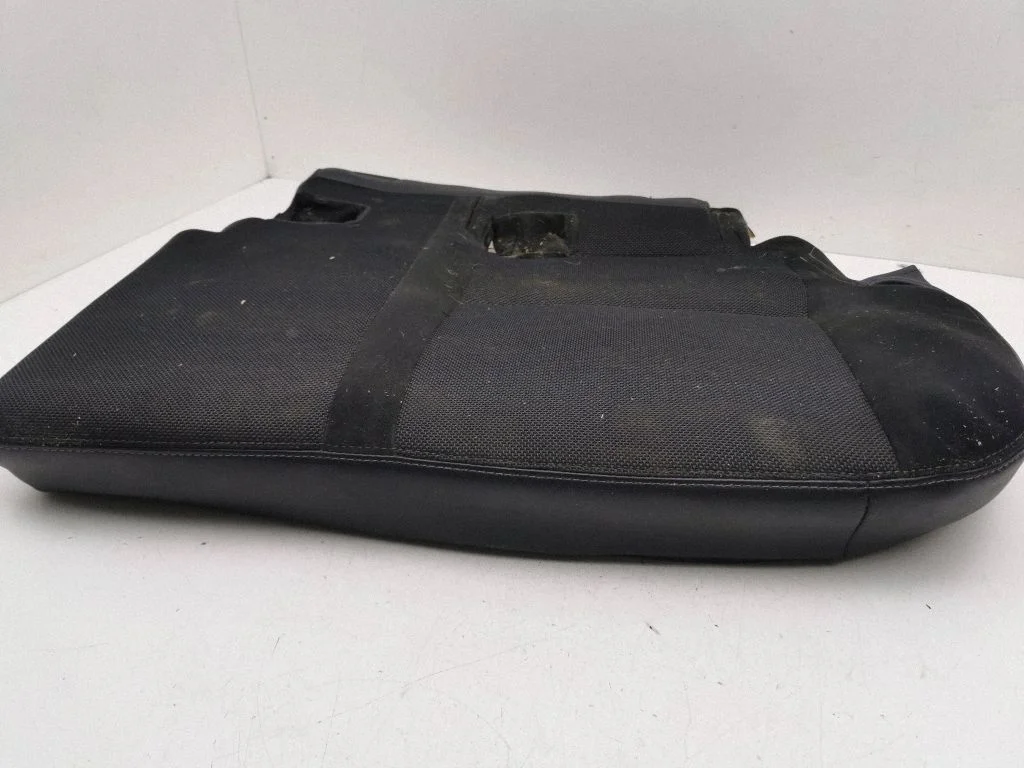 Rear seat – left