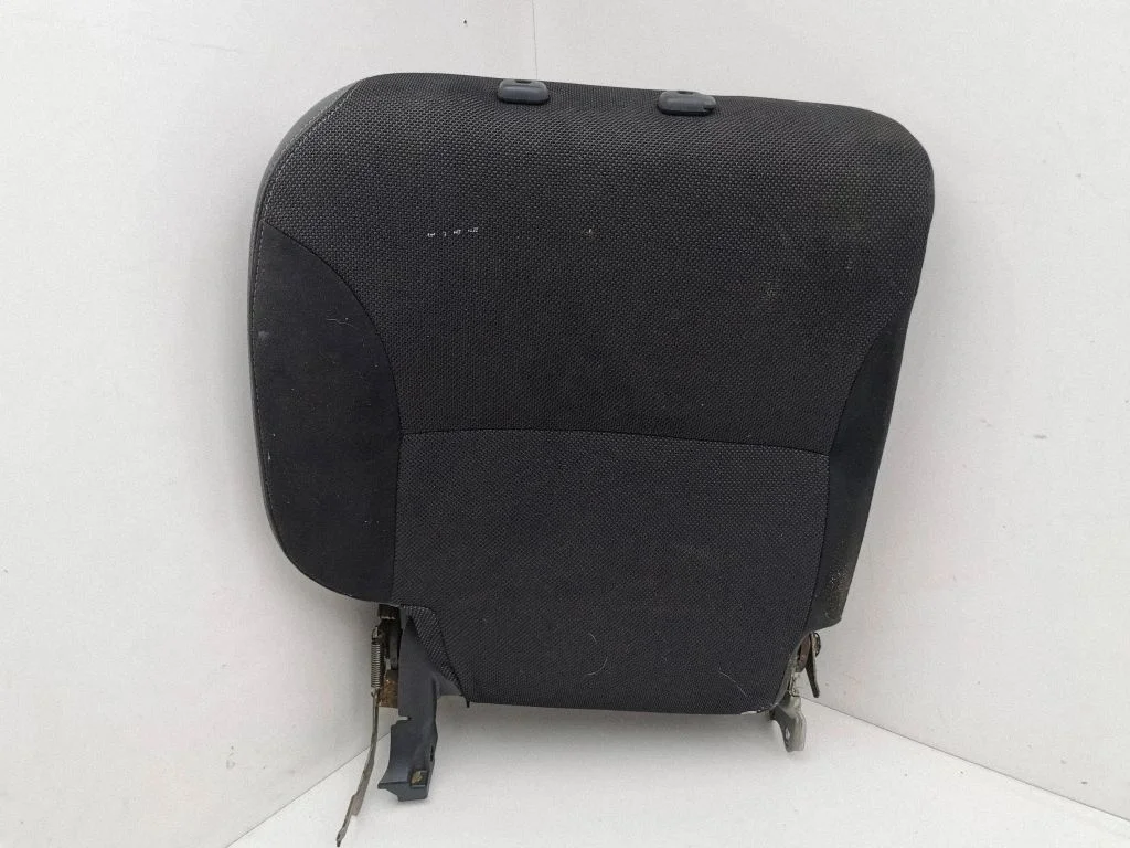 Rear seat – right