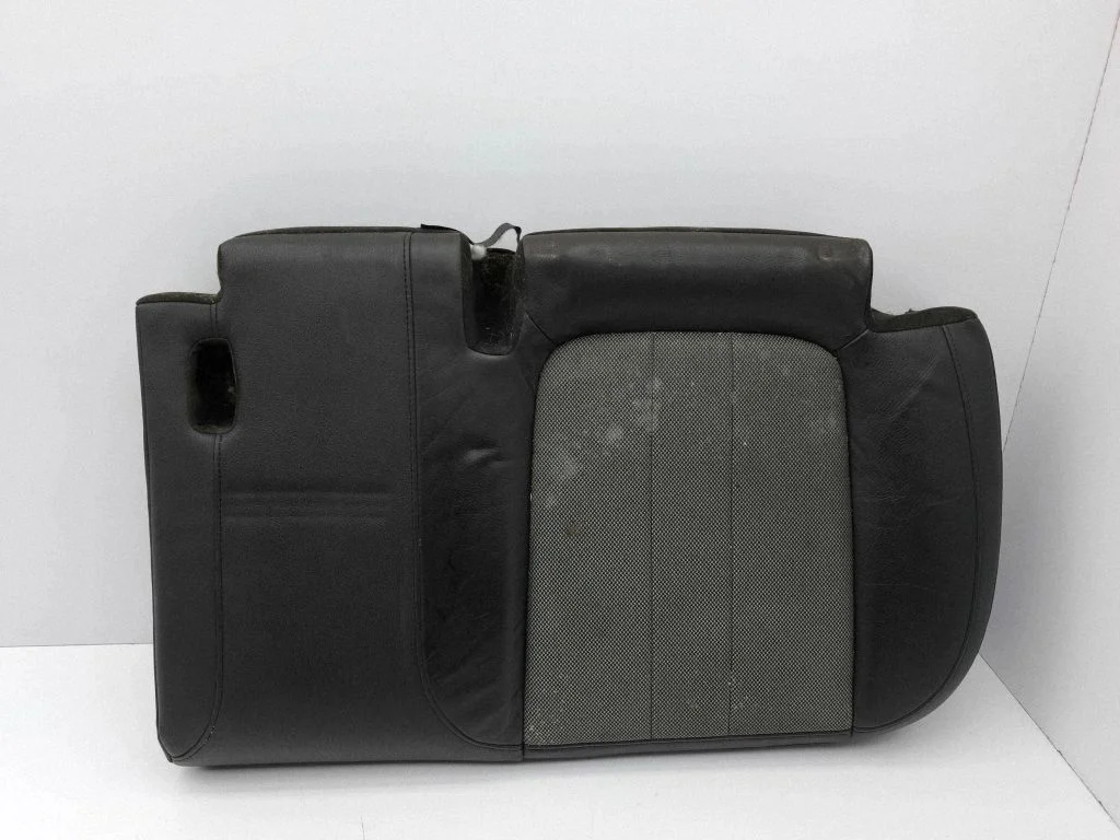 Rear seat – left