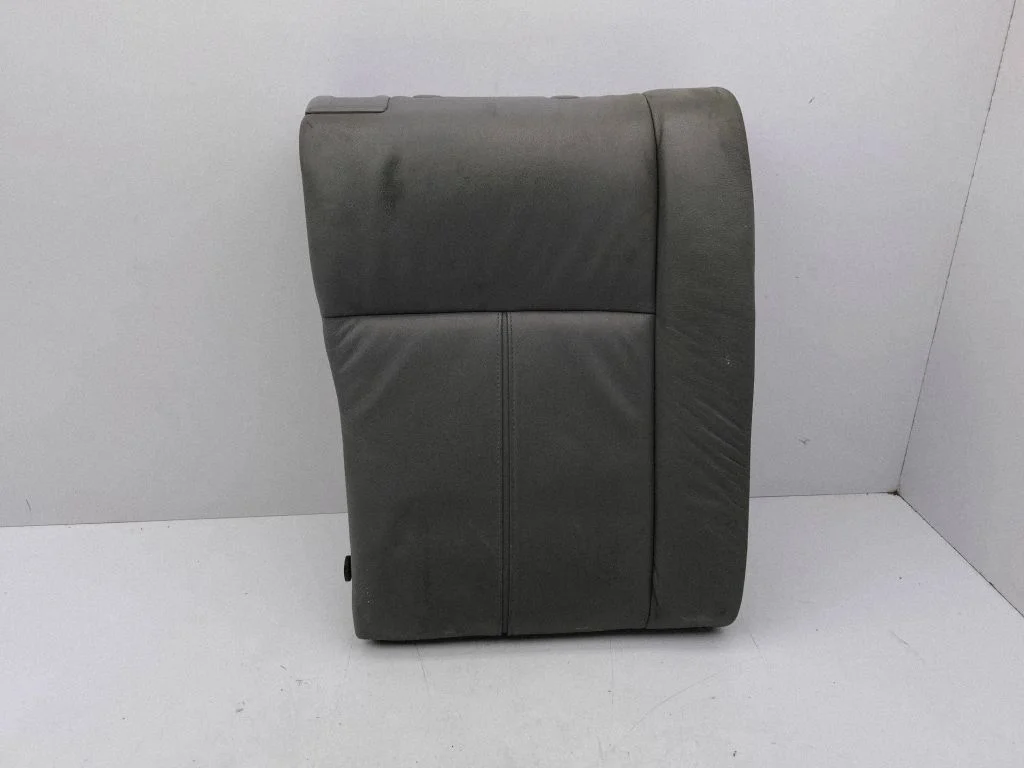 Rear seat – right