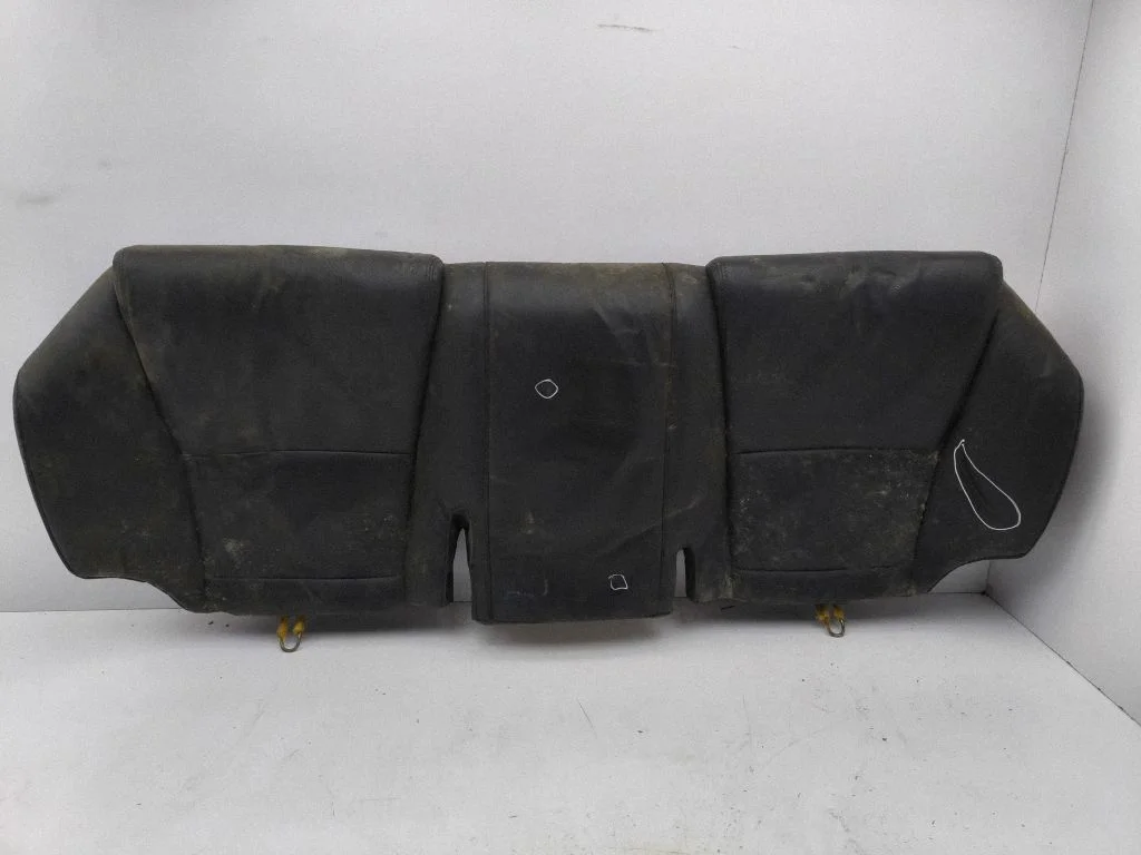 Rear seat