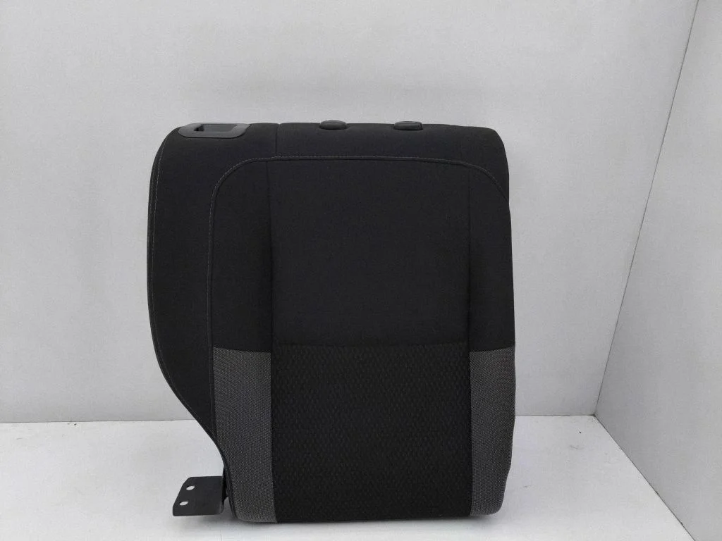 Rear seat – right