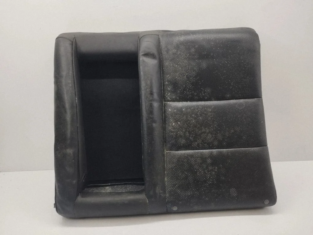 Rear seat – left
