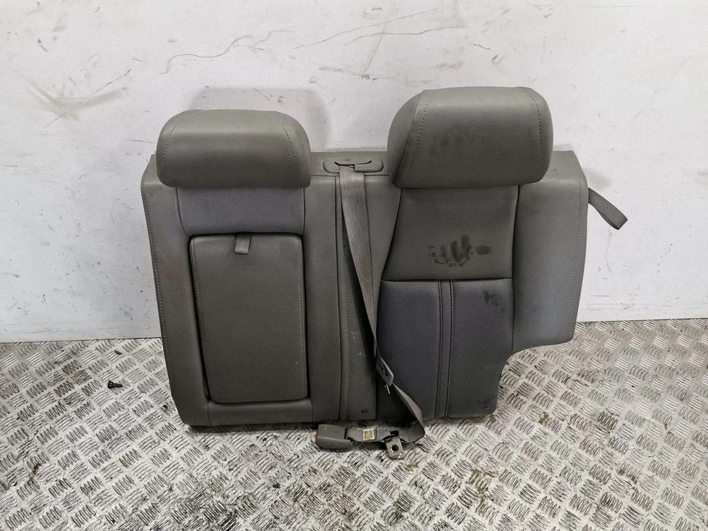 Rear seat – Jeep Grand Cherokee (WK) (2005-2010)