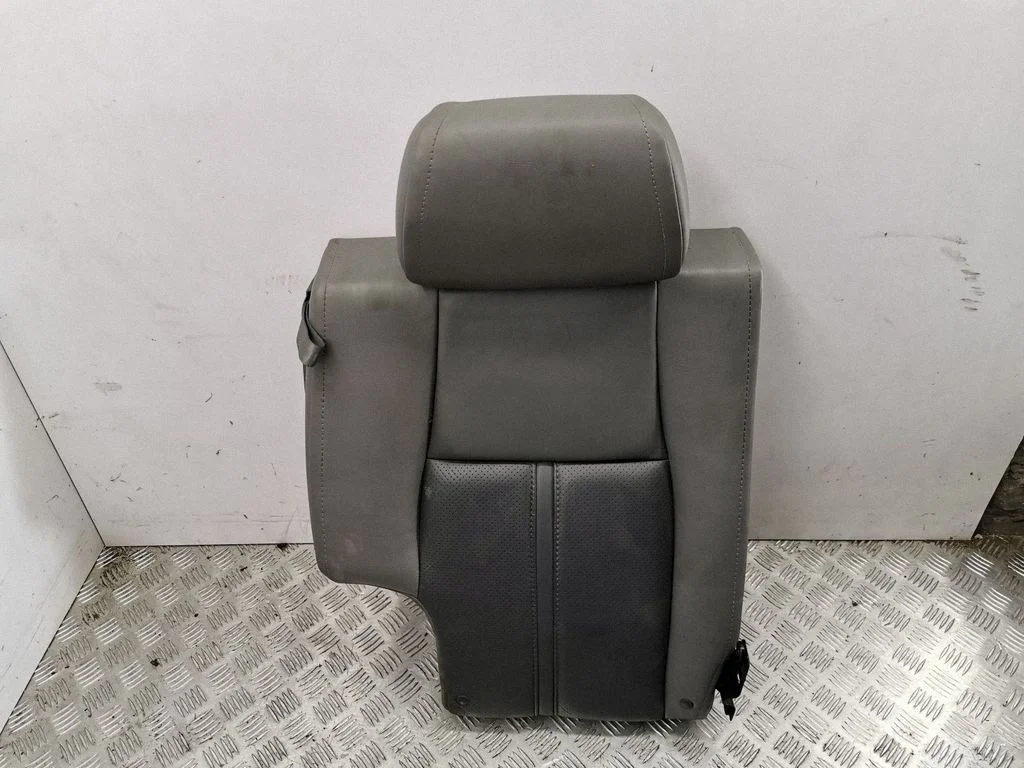 Rear seat – Jeep Grand Cherokee (WK) (2005-2010)