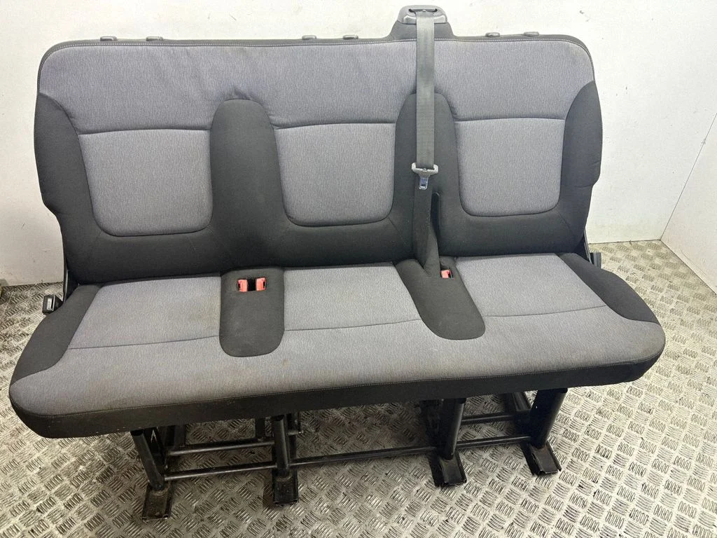 Kolmas istmerida – Opel Vivaro (2014-2018)