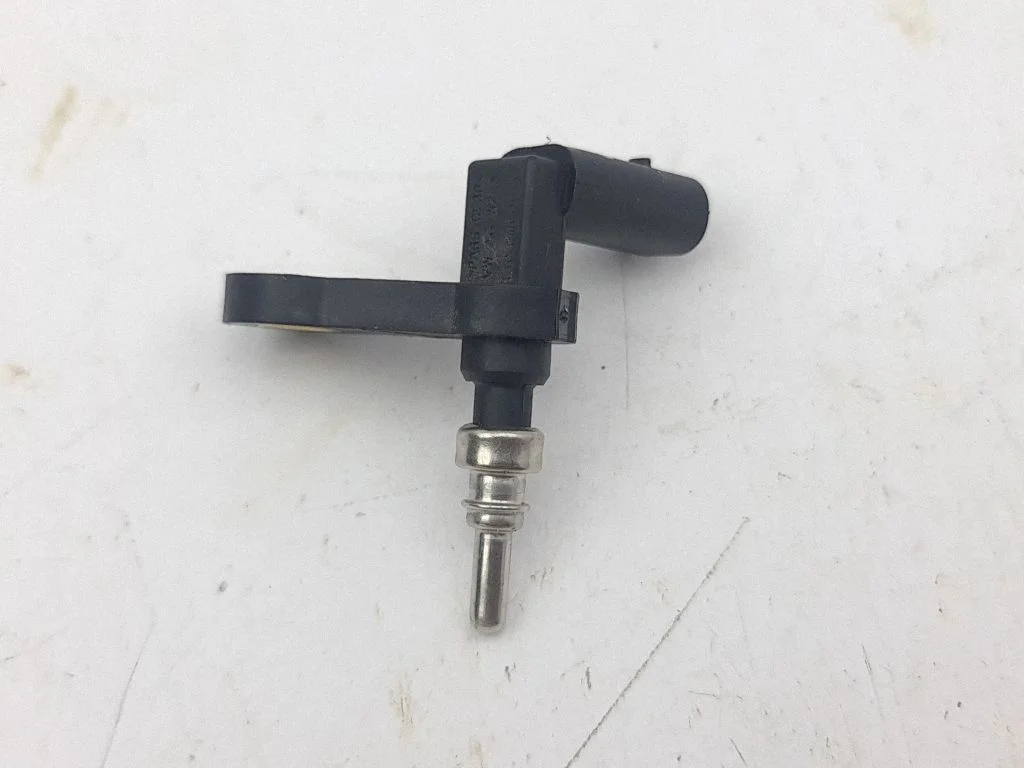 Coolant temperature sensor 05E919501