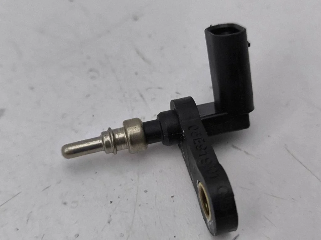 Coolant temperature sensor 05E919501G
