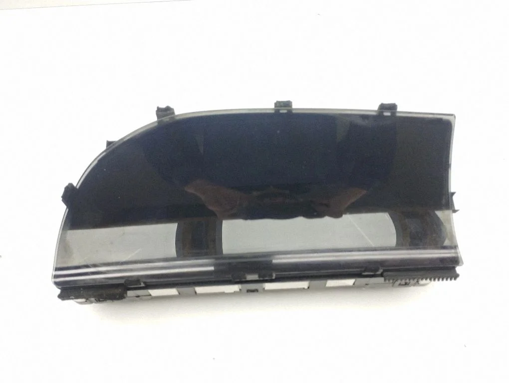 Speedometer (instrument cluster) 1036905326