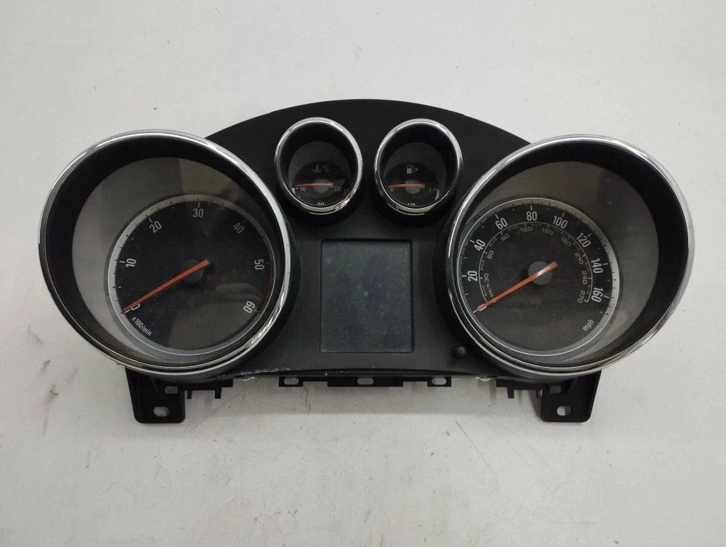 Spidometrs (instrumentu panelis) – Opel Zafira C (2011-2019)
