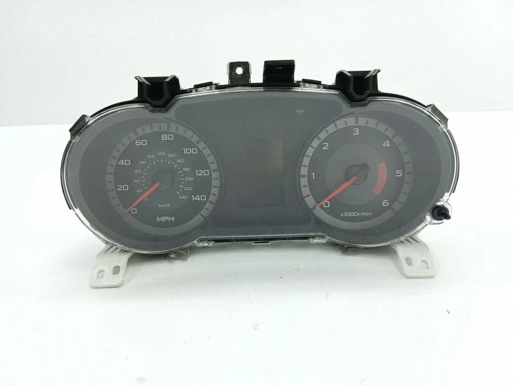 Speedometer (instrument cluster) 8100A486