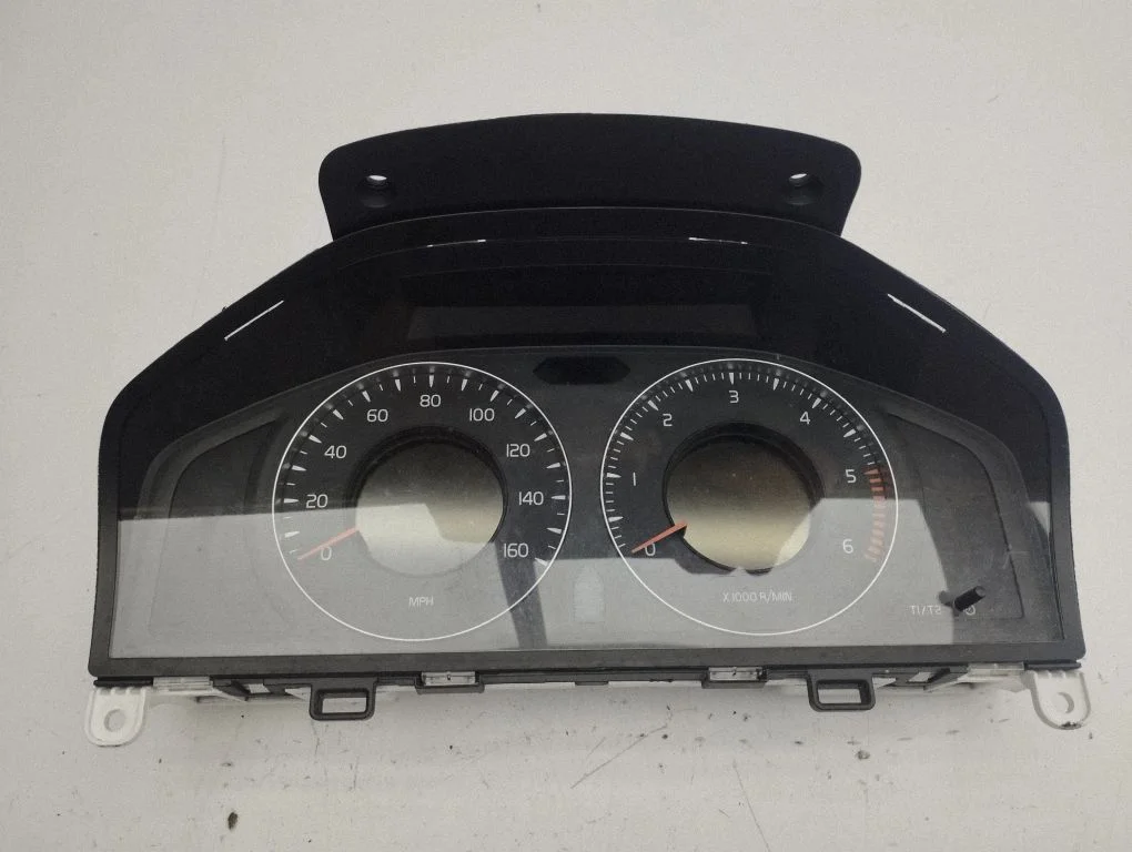 Speedometer (instrument cluster) 31254540AA