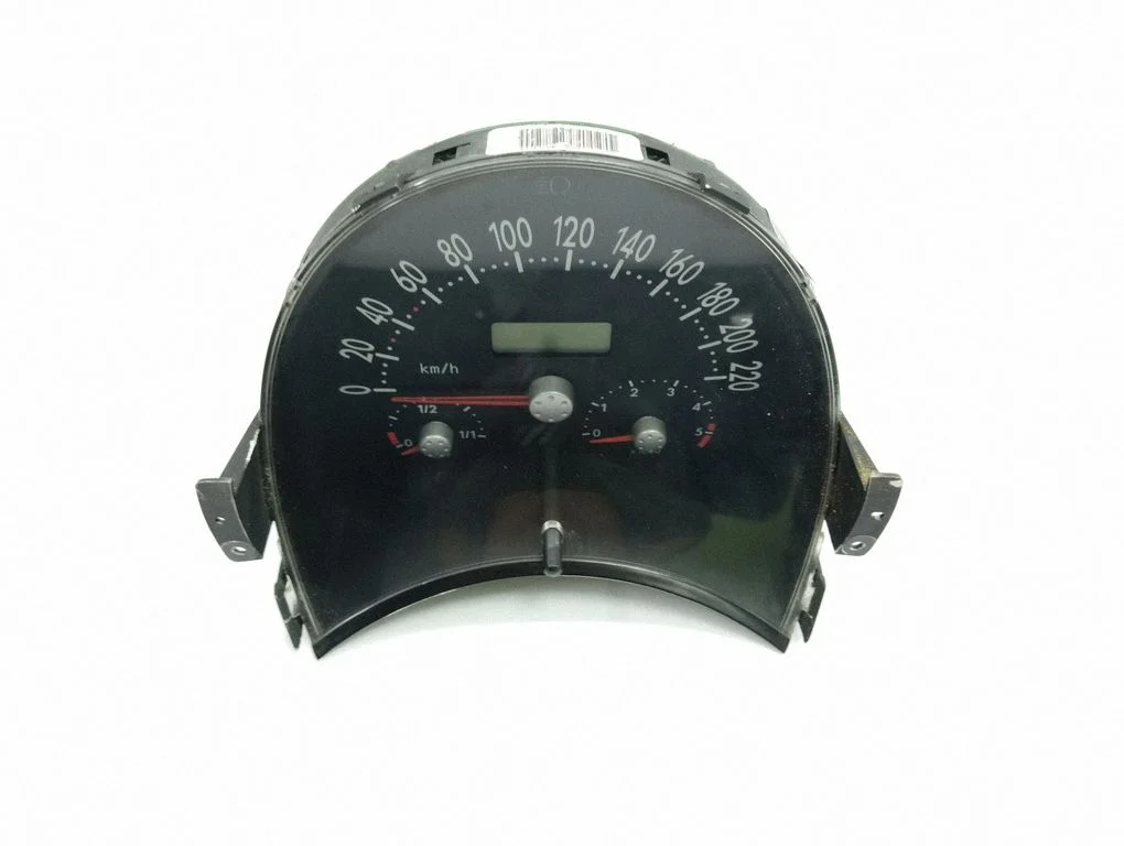 Speedometer (instrument cluster) 47032