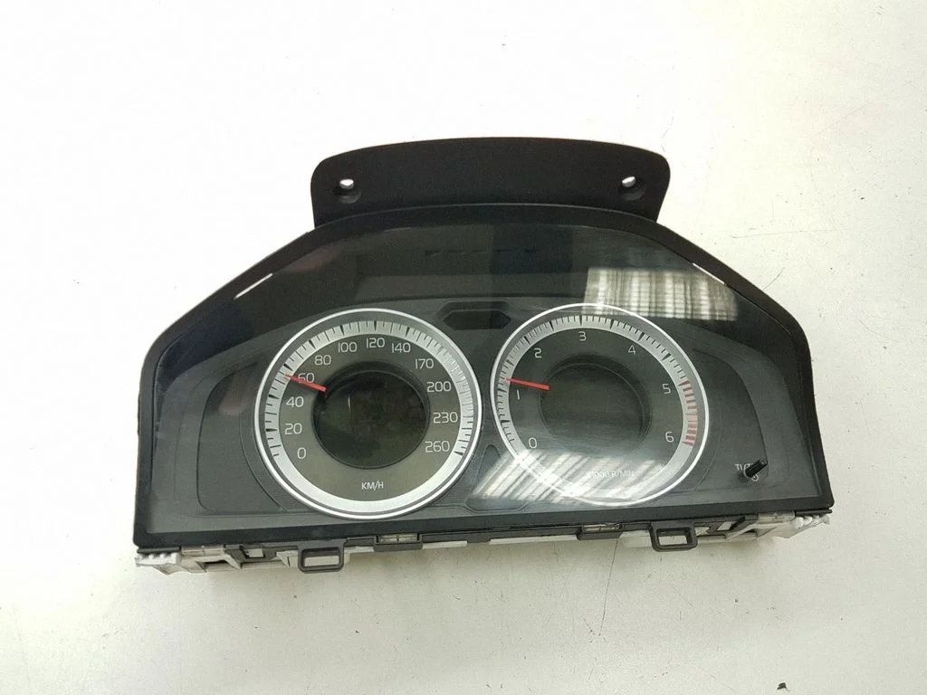 Speedometer (instrument cluster) 31327582AA