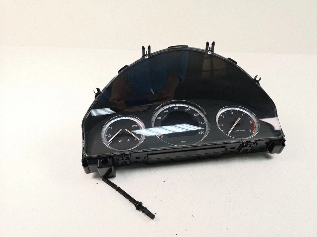 Speedometer (instrument cluster) A2045403248