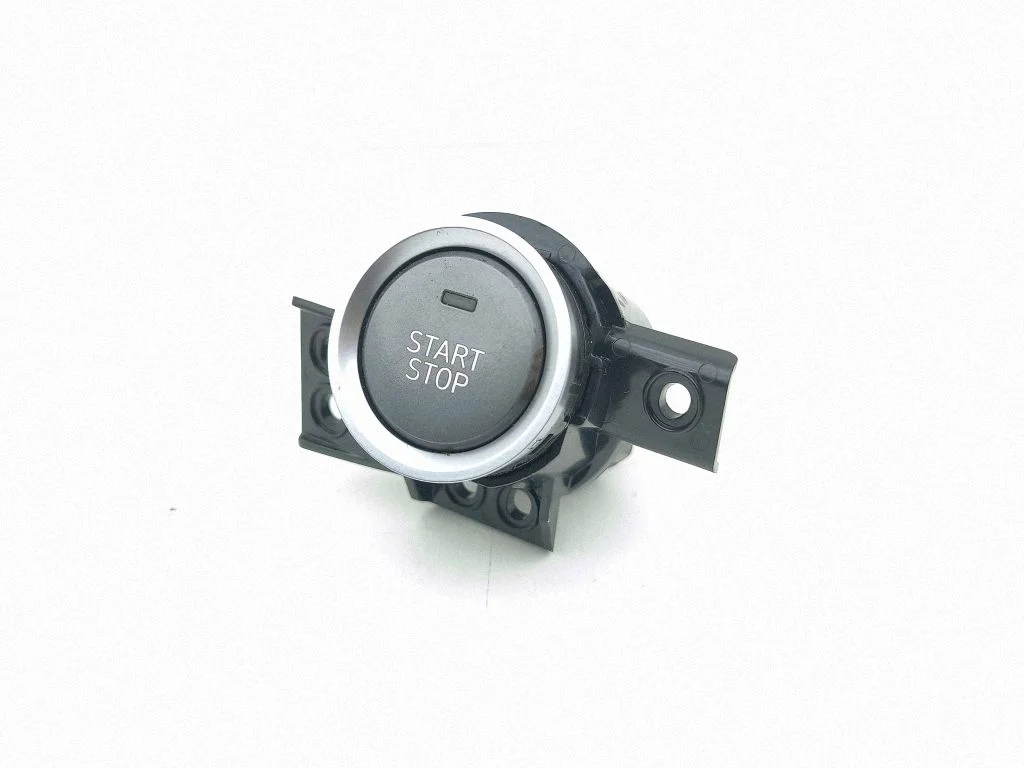 Engine start stop button switch 84776J9900