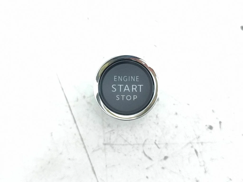 Przycisk start/stop silnika – Peugeot 208 II (2019-)