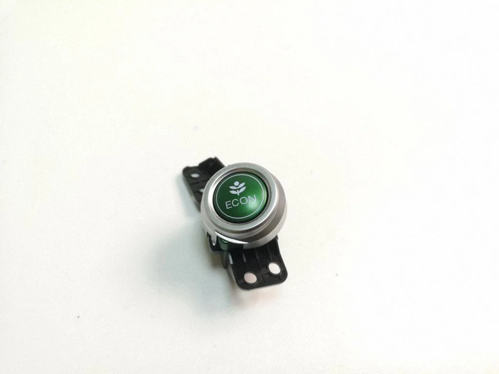 Motora iedarbināšanas poga (slēdzis) M50961