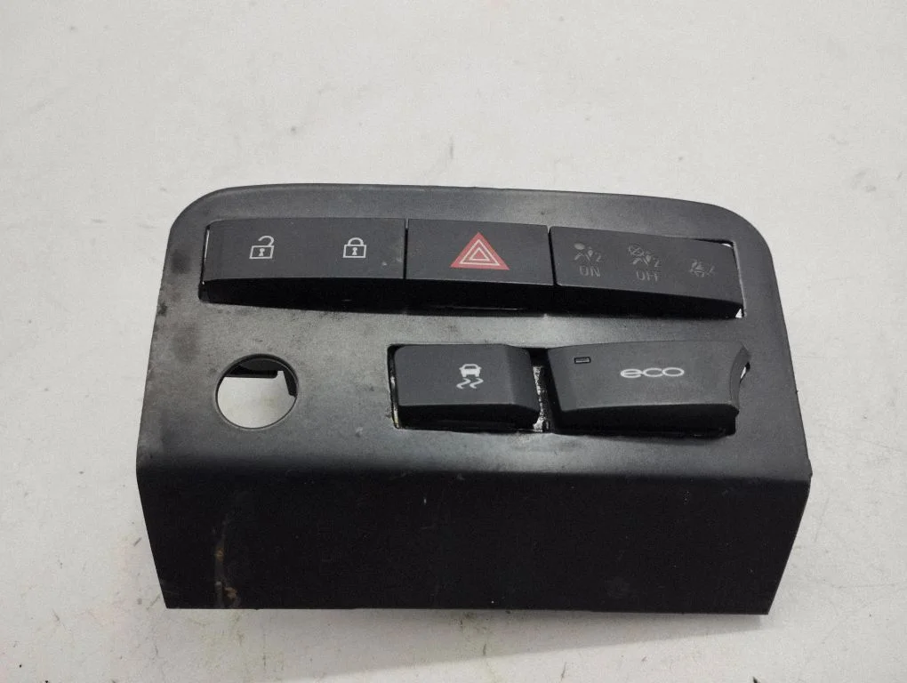 Hazard light switch 28242222