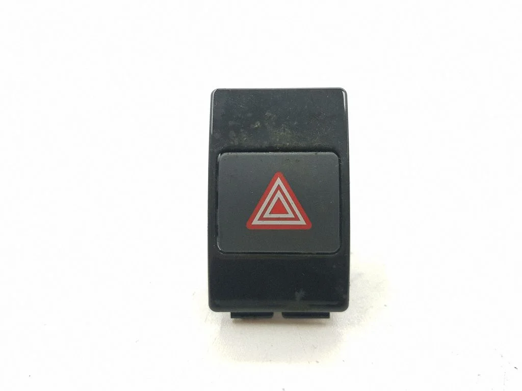 Hazard light switch – Audi A7 S7 4G (2011-2017)