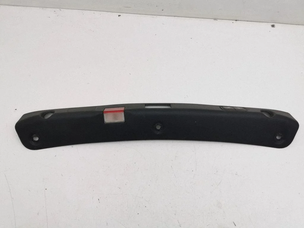 Bagāžnieka vāka aizvēršanas slēdzis A2137500300