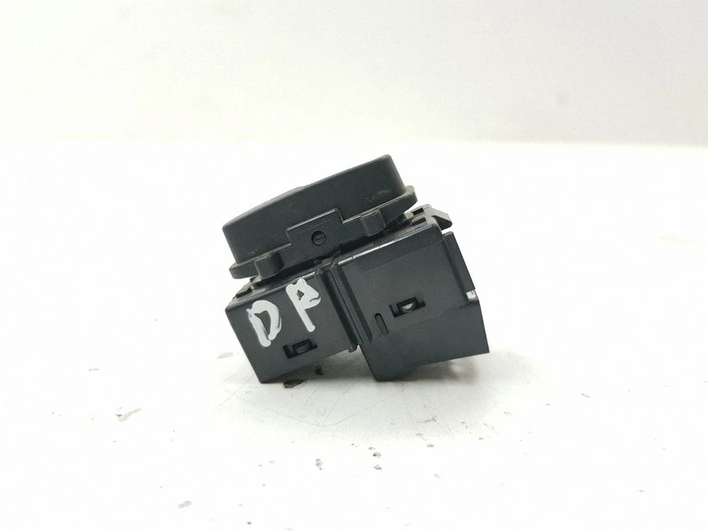 Central locking switch button – Volvo XC60 (2009-2013)