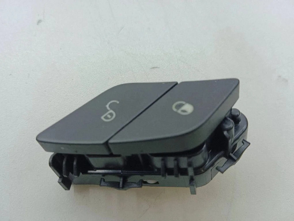 Central locking switch button A2139059703