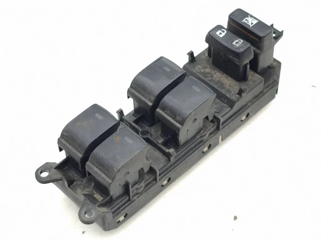 Elektrisko logu slēdzis 8404060160