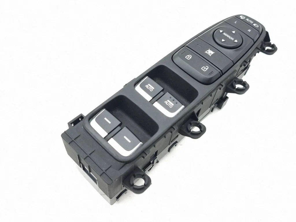 Electric window control switch 93570G5700