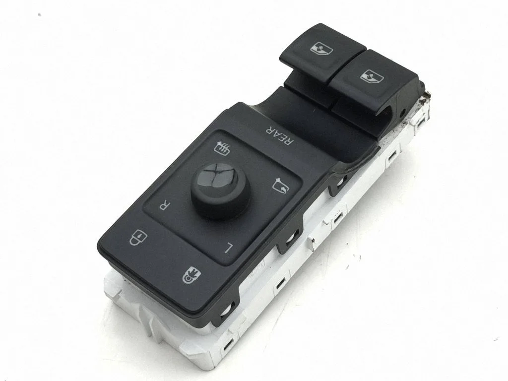 Electric window control switch 11N959862B