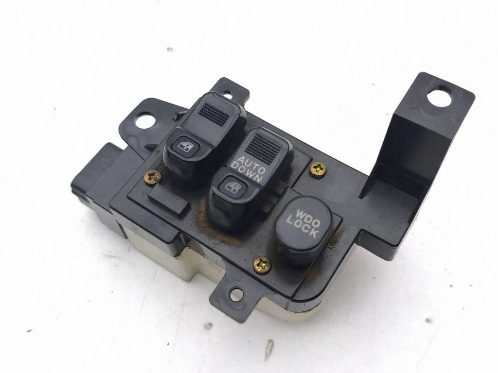 Electric window control switch – right