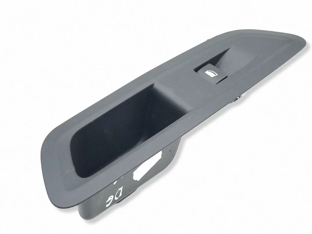 Electric window control switch 9831081480