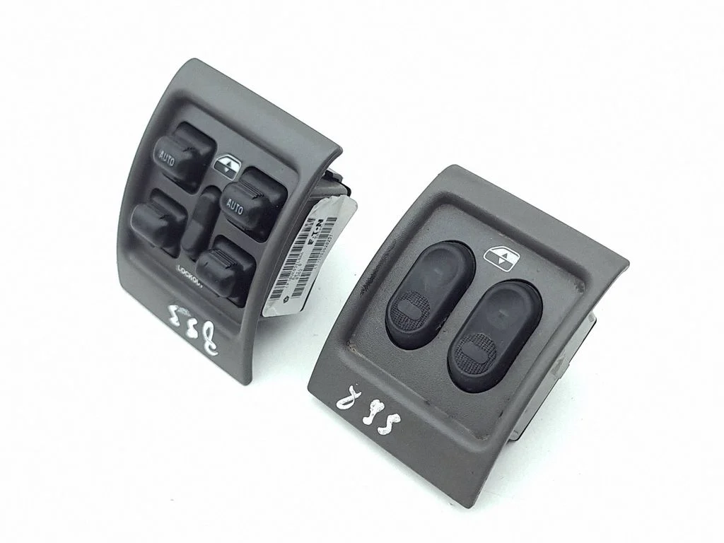 Electric window control switch 0UK931L8AA