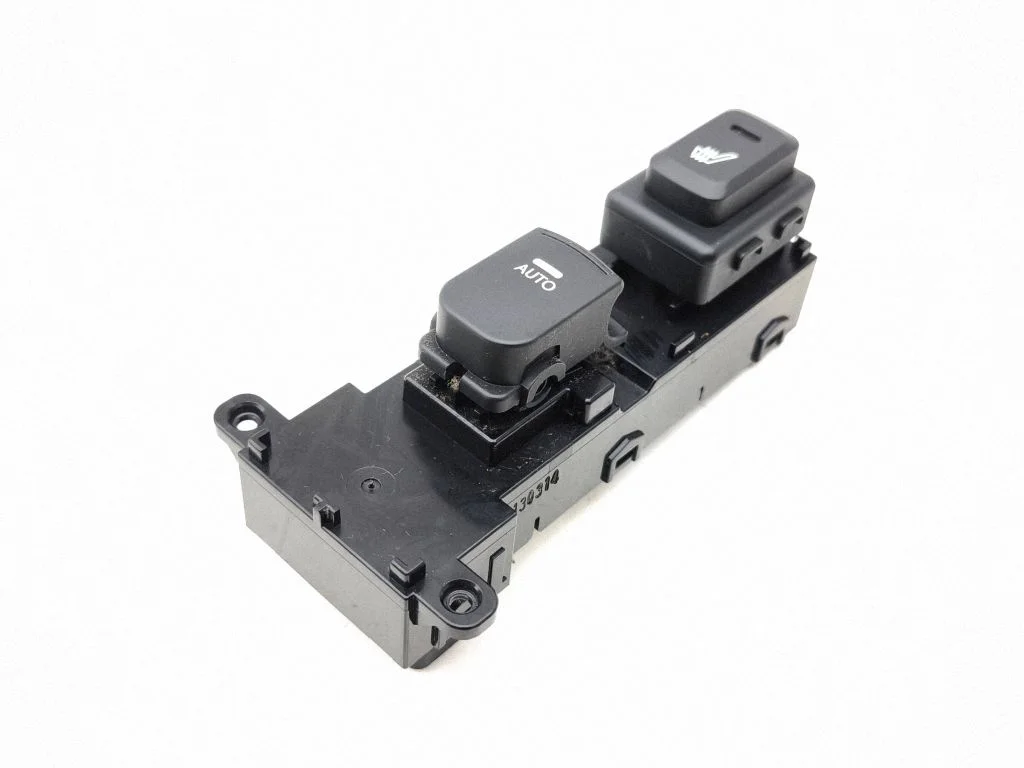 Electric window control switch 935802T030