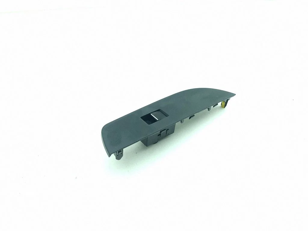 Electric window control switch 7423202G40