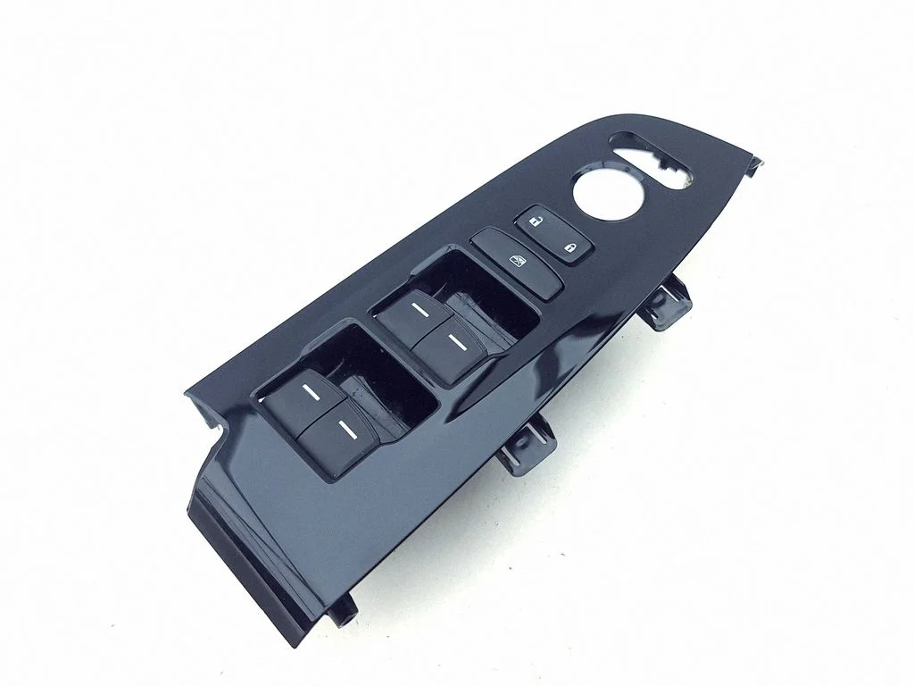 Elektrisko logu slēdzis M64590
