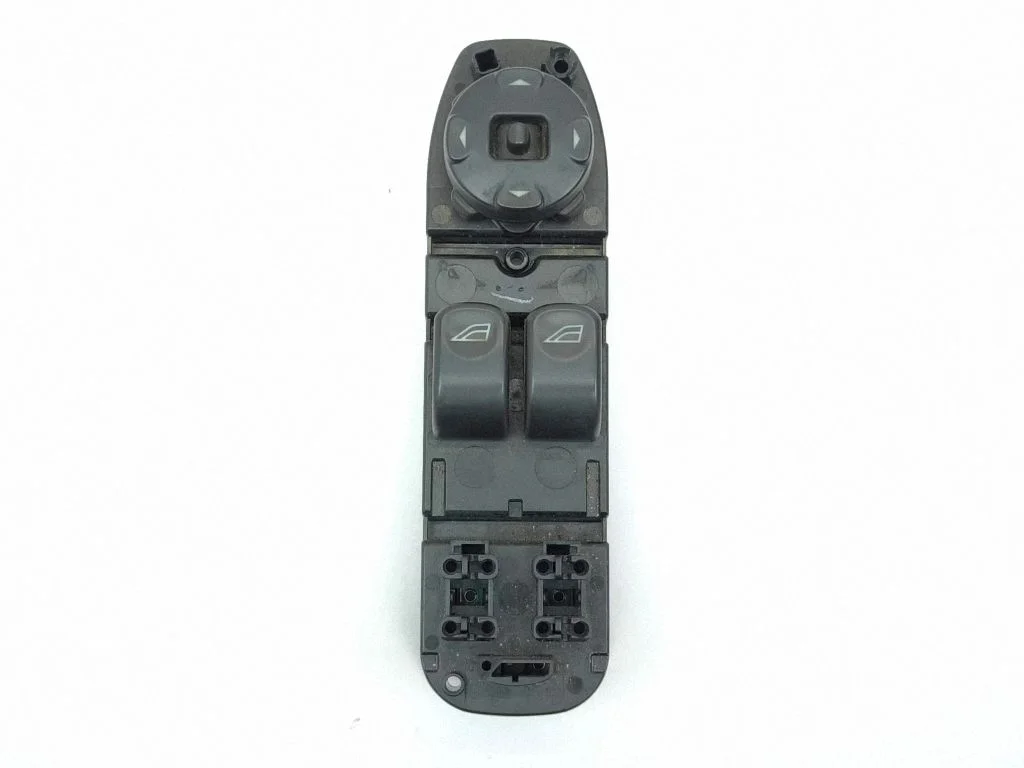 Electric window control switch 1X4314A132CC