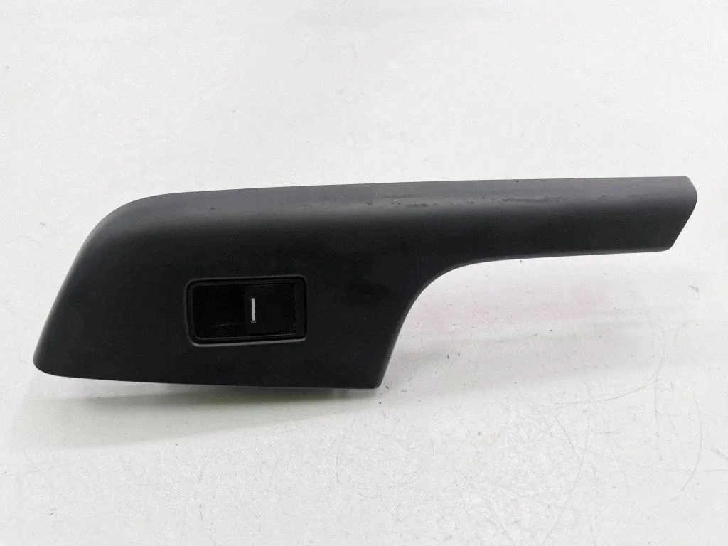 Elektrisko logu slēdzis 83790T1GE511BLK