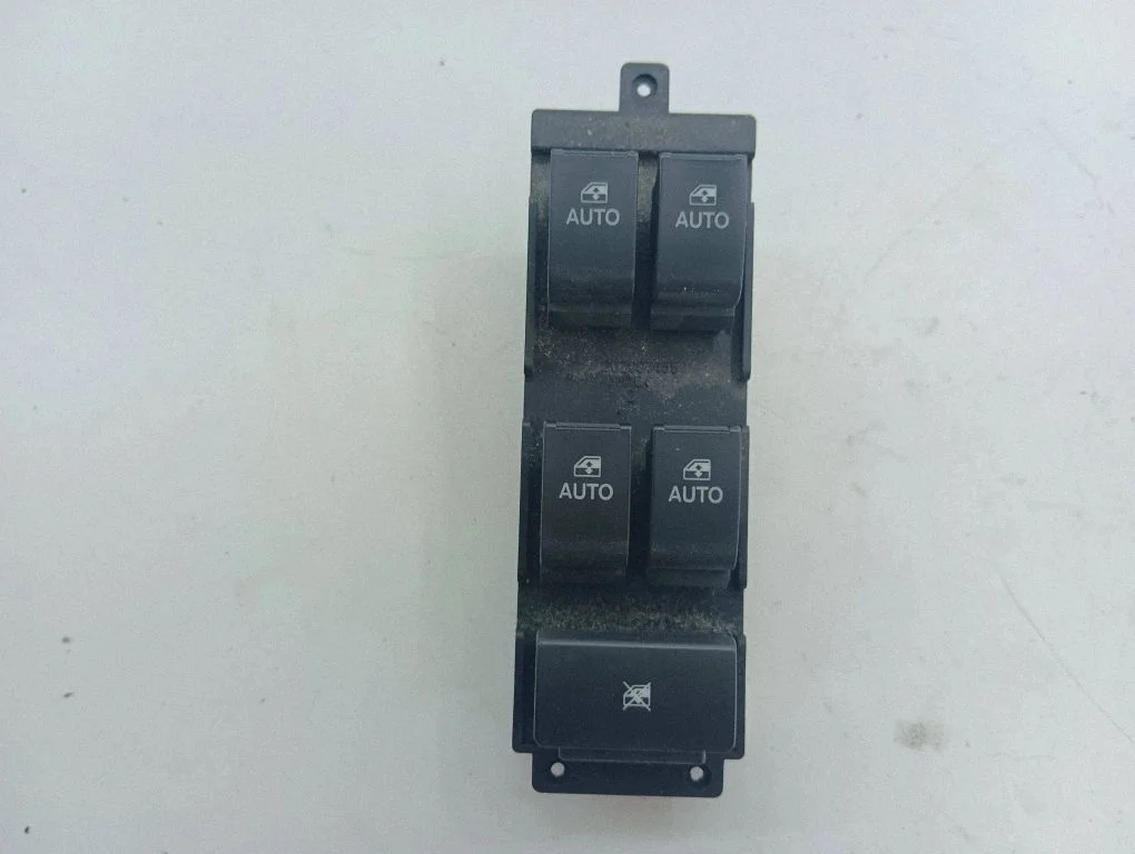 Electric window control switch 202007455