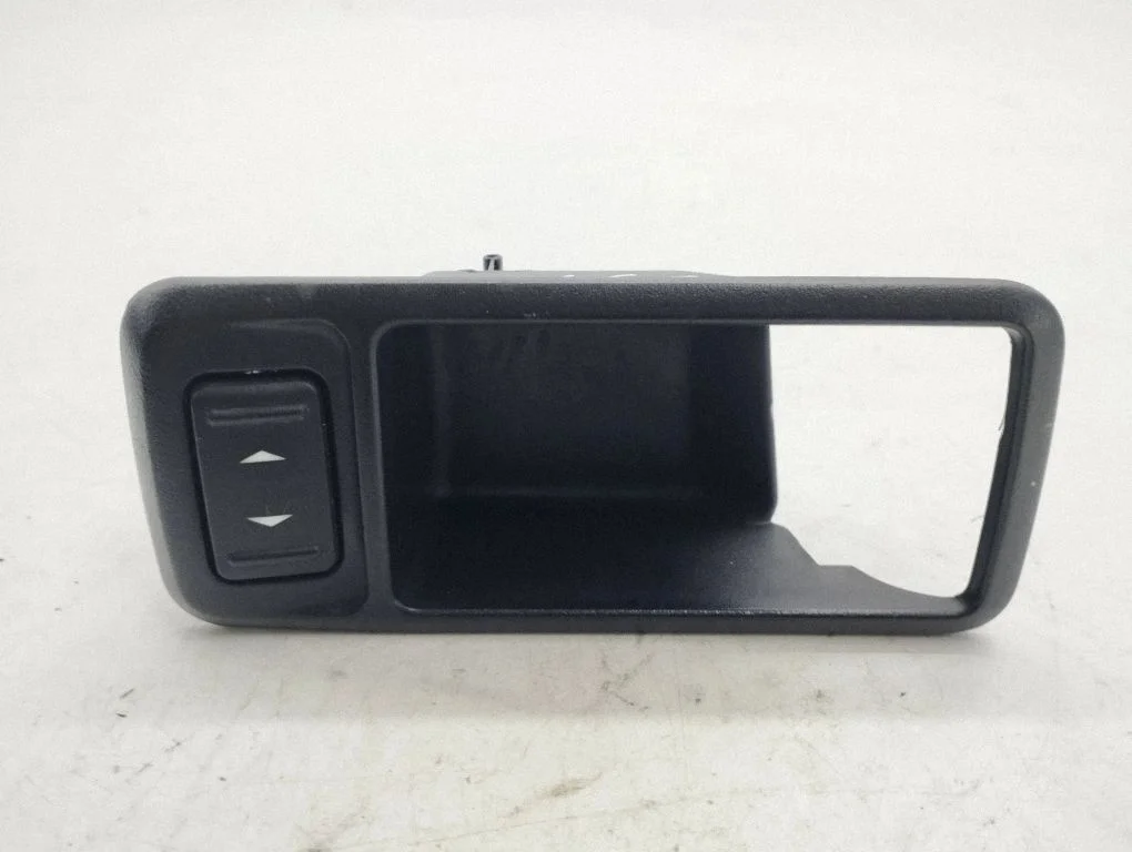 Electric window control switch – Ford C-MAX II (2010-2019)