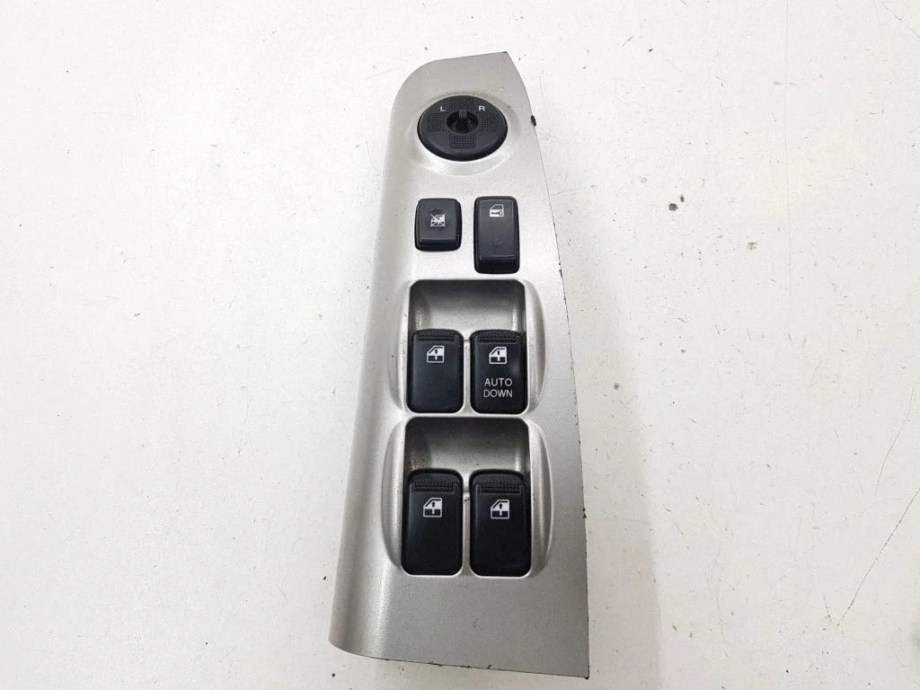 Elektrisko logu slēdzis KAKMPM610