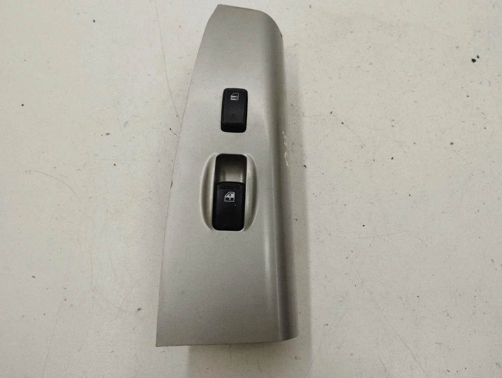 Elektrisko logu slēdzis 4835151110