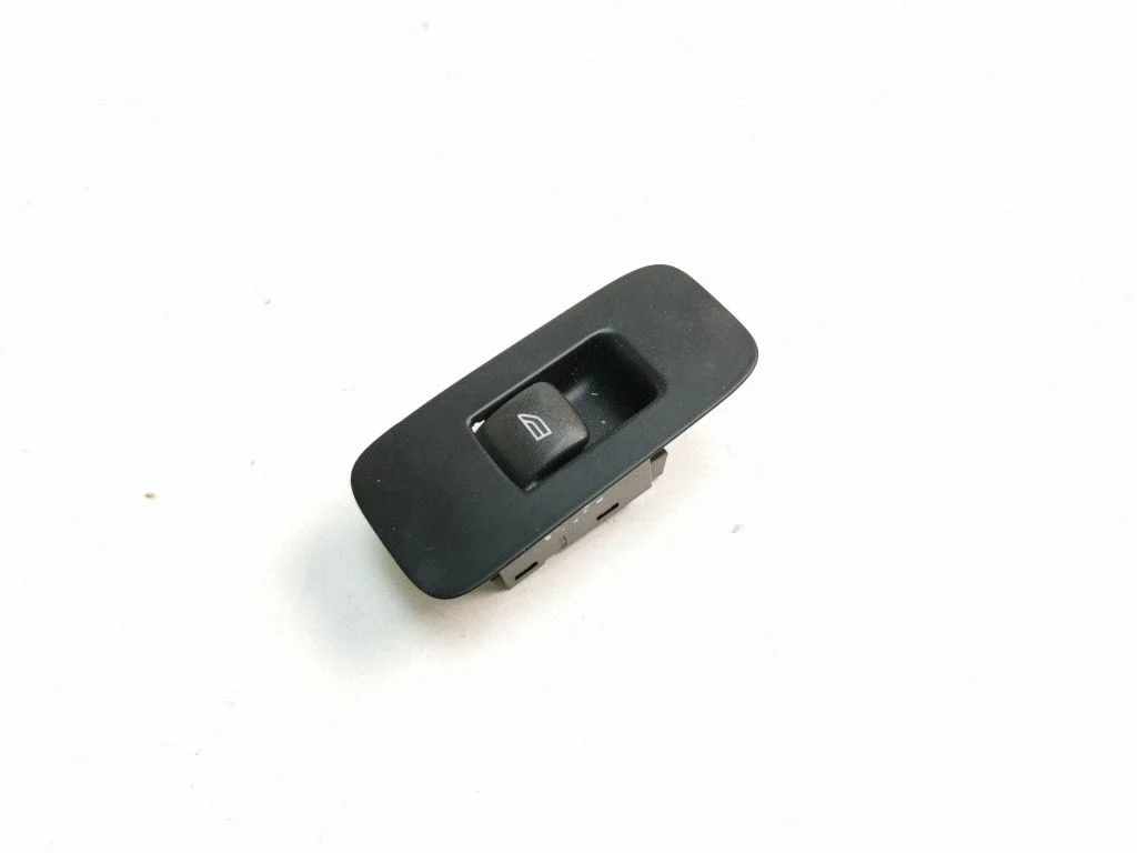 Elektriaknate lüliti 3139480