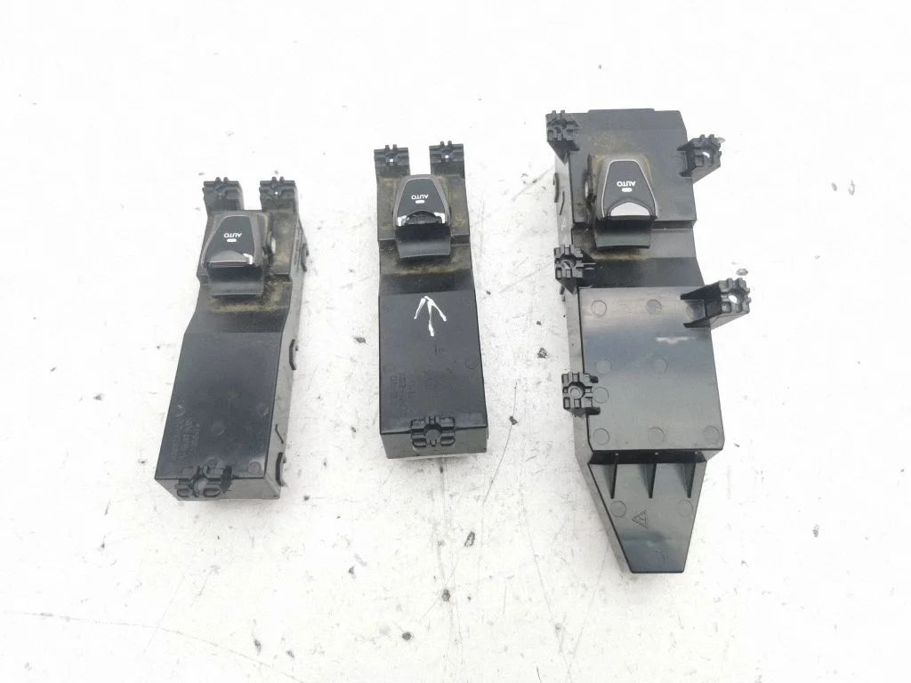 Elektriaknate lüliti 935752W620
