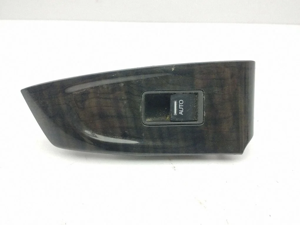 Electric window control switch 35770TL4E11M1