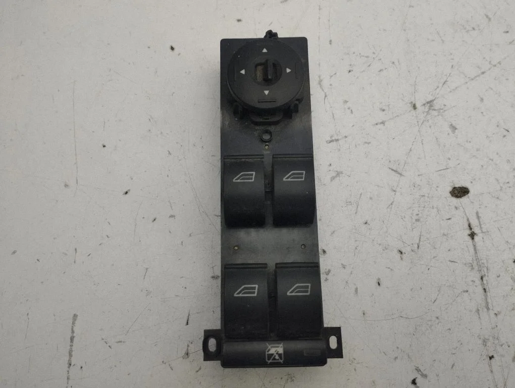 Elektriaknate lüliti 3M5T14A132AE