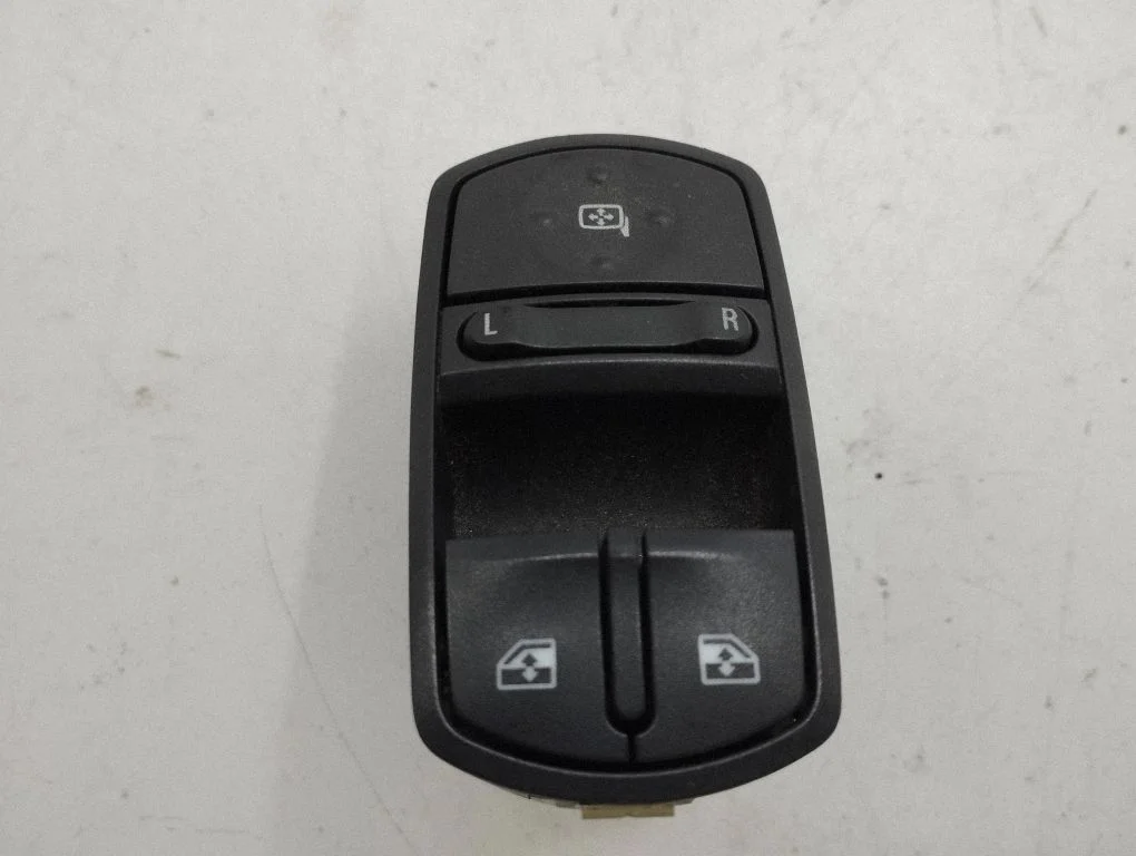 Electric window control switch 13258521
